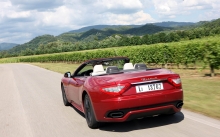  Maserati GranCabrio    